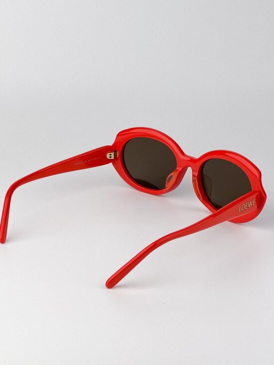 Loewe LW40147F 42E Oval Sunglasses – Shiny Orange / Brown main image 10